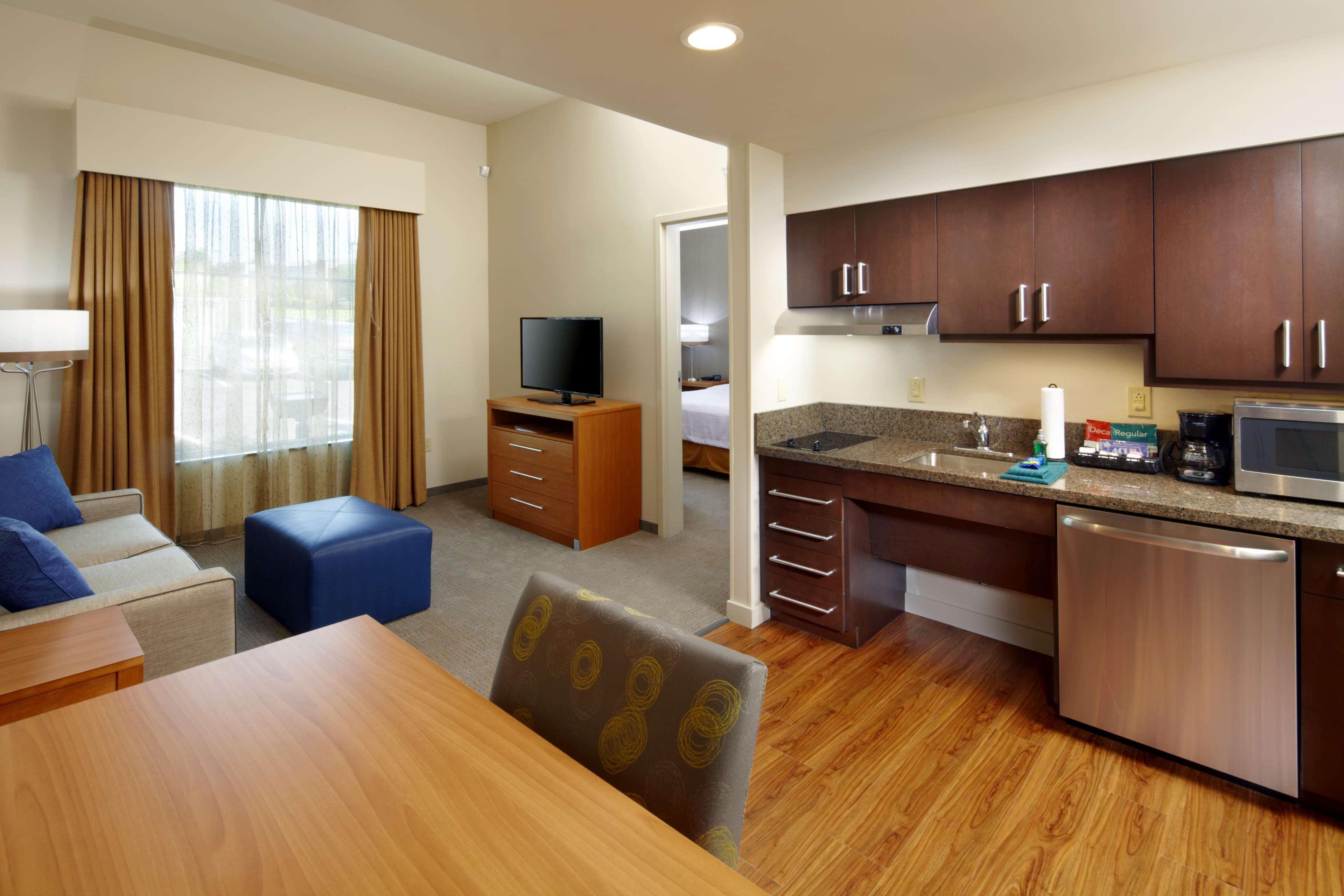 Homewood Suites By Hilton Pittsburgh Airport/Robinson Mall Area Moon Township Exterior photo